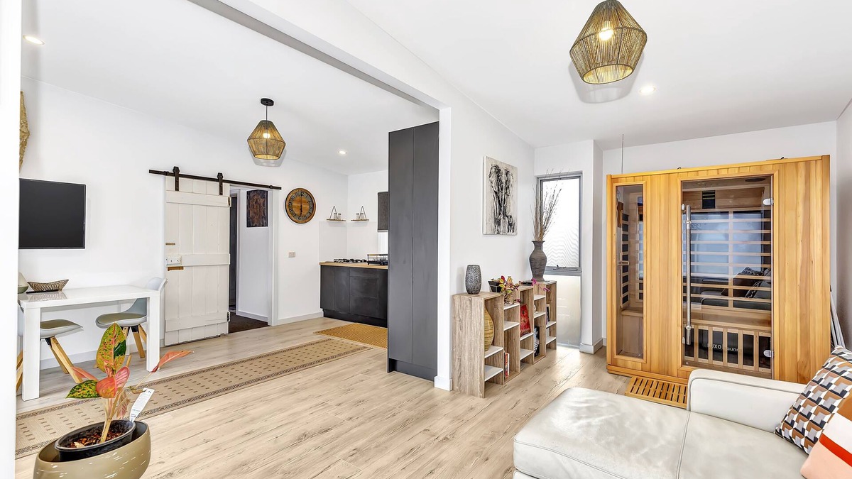 Panorama Apartment | 1 bedroom unit with views, & your own private UV Sauna, wellness at its best!