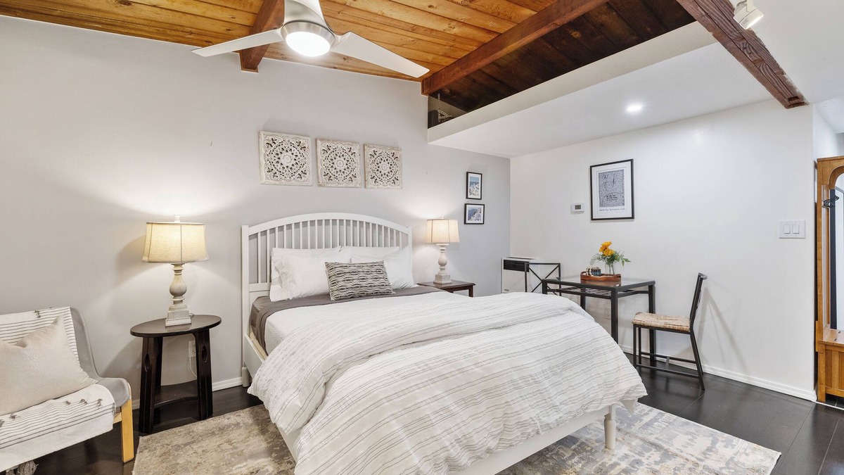 Pinole House | 1-bedroom vacation studio just 15 minutes from San Francisco Bay