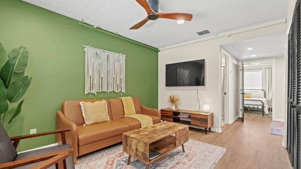 Atlantic Beach Apartment | 1 Block from AB Town Center: The Coquina House 1