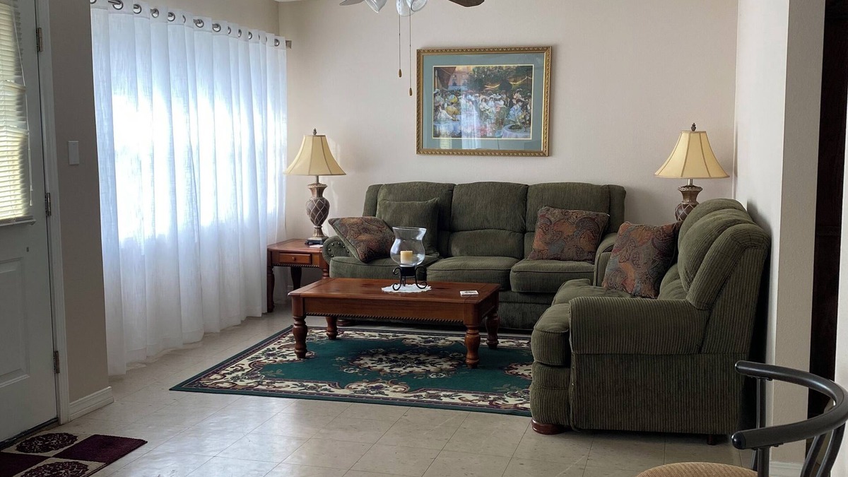 Mississippi City House | 1 block from beach 2-bedroom house in Gulfport with AC, WiFi. Enjoy your stay