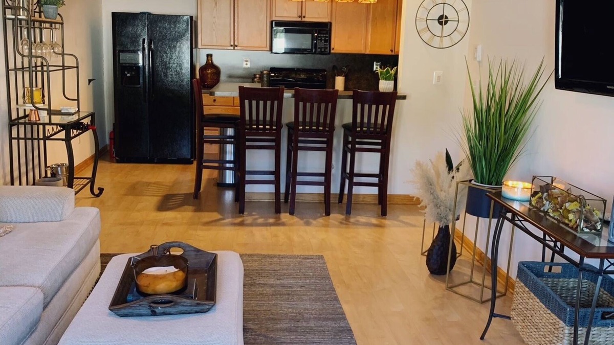 Wall Condo | 1 Block from Beach, Fully Furnished Summer Rental