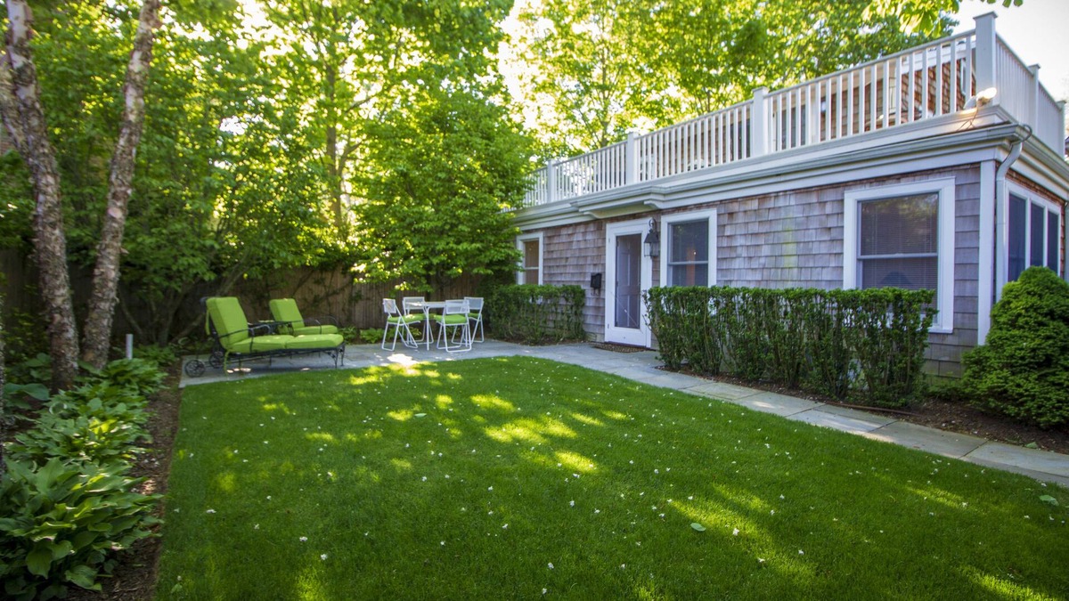 Village of Southampton House | 1 Block From Southampton Village