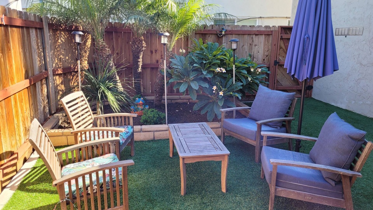 Ocean Beach House | 1 block from the beach, family friendly, w/private backyard & air conditioning