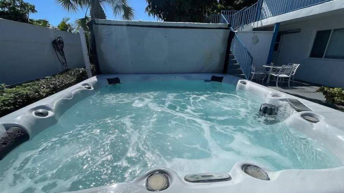 Palm Beach Shores Condo | 1 Block Walk to the Beach, Fun in the Sun!