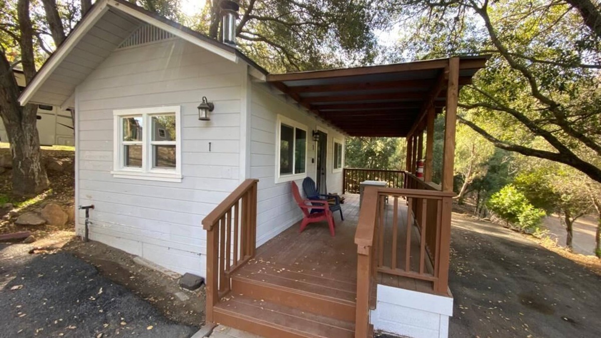 Pauma Valley Cabin | # 1. Bluebird's Nest - Studio Cabin W/Fireplace
