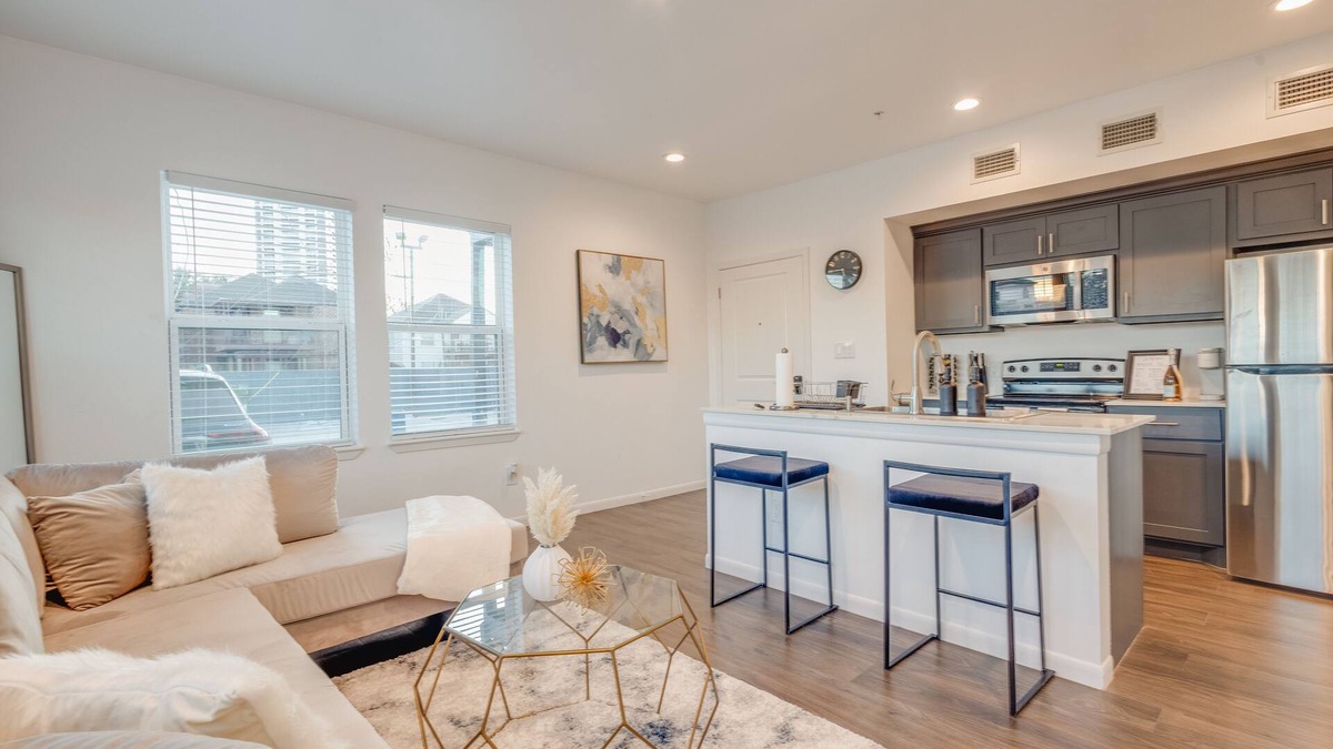MacGregor Apartment | 1 BR 1 BA Luxury - Museum District & Downtown HTX