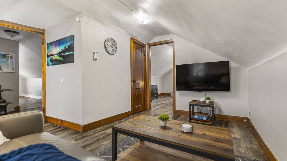Canton Apartment | 1 BR Beach Dreaming Loft in the Heart of Canton