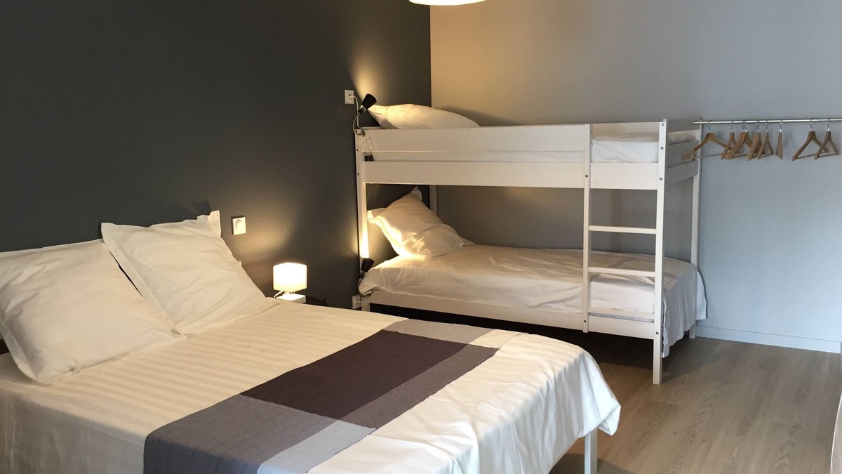 Les Epesses Apartment | 1 brin d'ailleurs : apartment in village house 3 kms from puy du fou