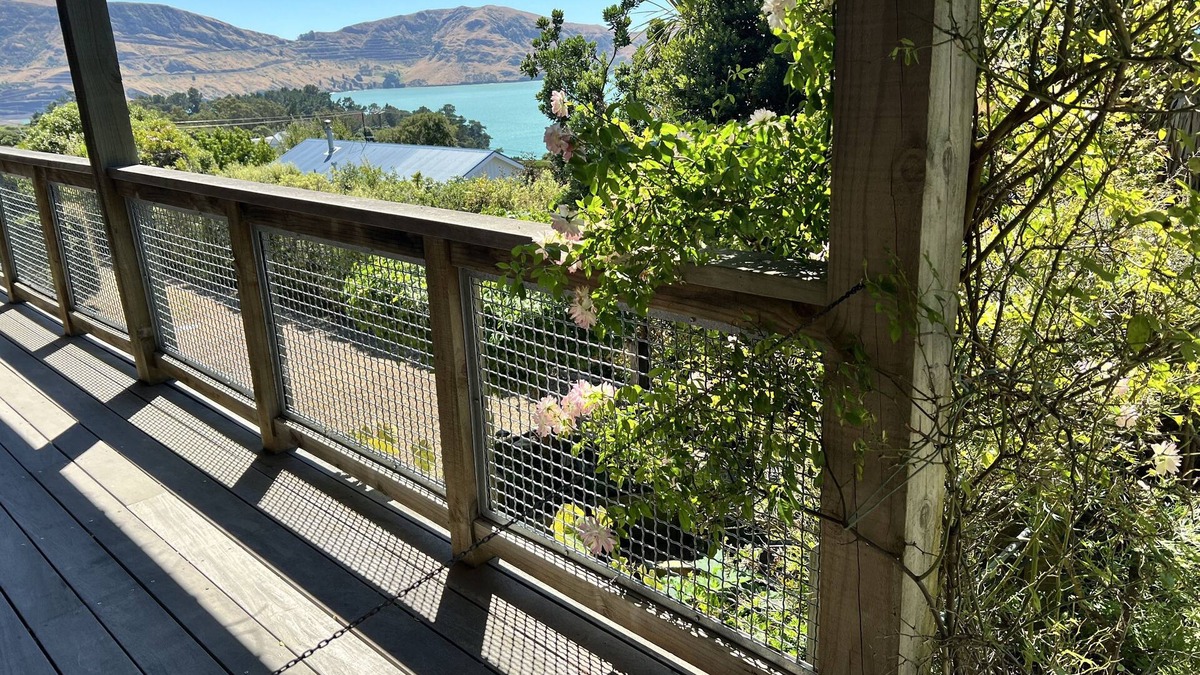 Diamond Harbour Apartment | 1 Brm Harbour & Garden View Room