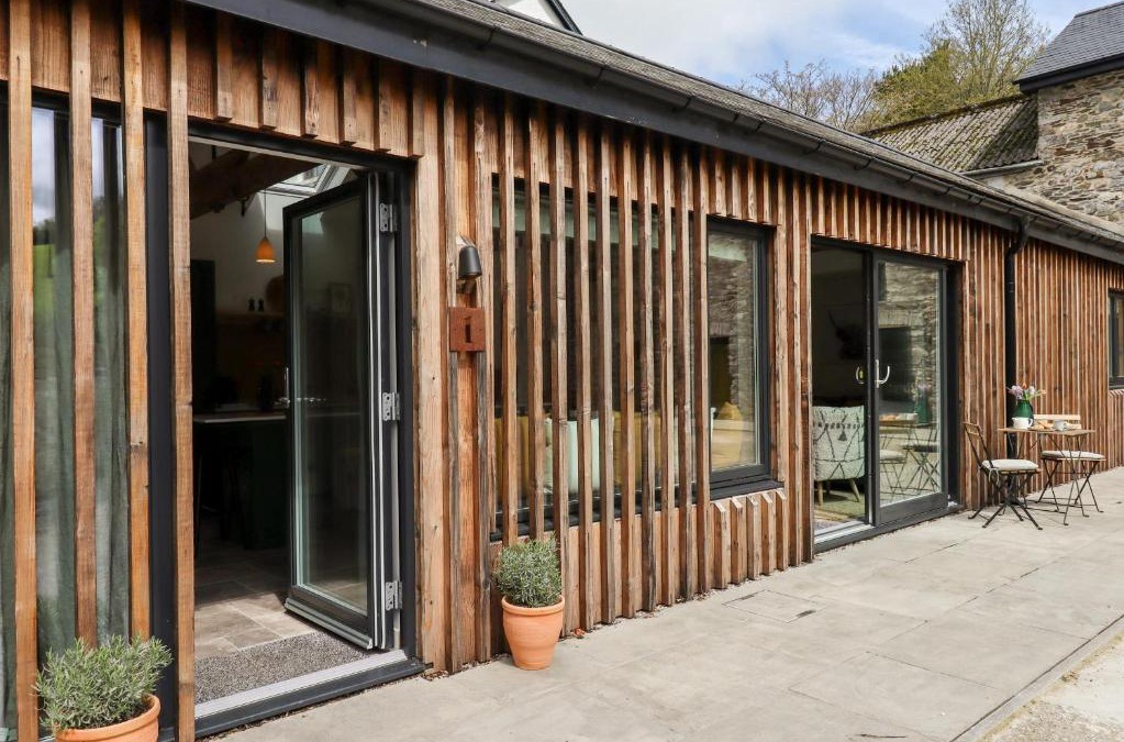 Buckfastleigh House | 1 Caddaford Barns