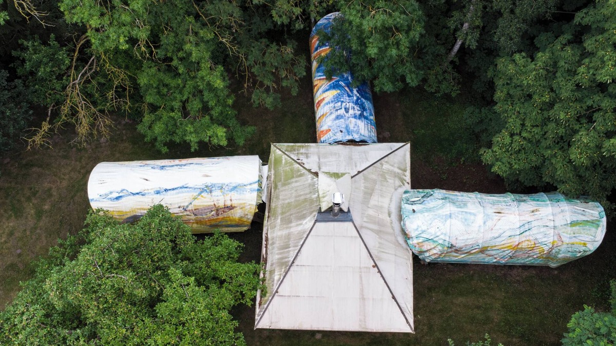 Carinerland RV Rental | 1 camp = 3 covered wagons :) Real nature adventure for 6 creatives