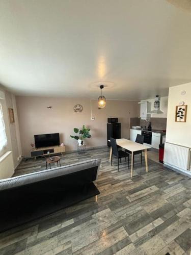 Valenciennes Apartment | 1 chambre de charme