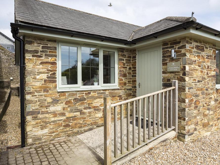 Bugford House | 1 Coachman's Cottage, Hillfield Village