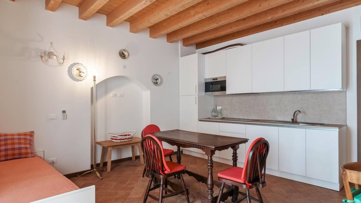 Pralboino Other | 1) Cozy One-Bedroom Apartment in Agriturismo with Queen Bed and Sofa Bed