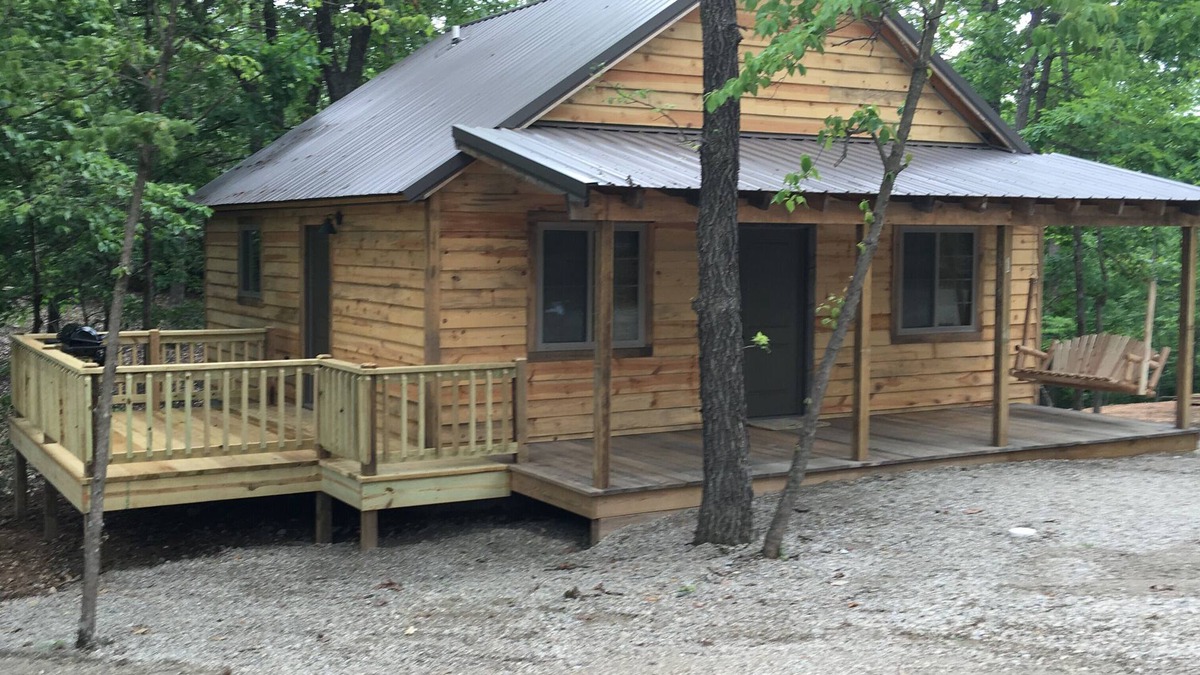Mountain Home Cabin | #1 Fall Creek Cabins 1 mile from Lake Norfork and Mtn. Home Ar.
