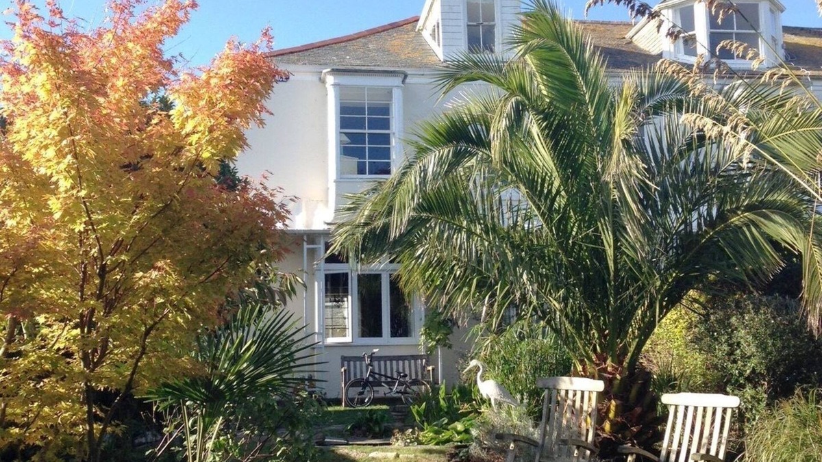 Falmouth Cottage | 1 FLORENCE PLACE, pet friendly, luxury holiday cottage in Falmouth