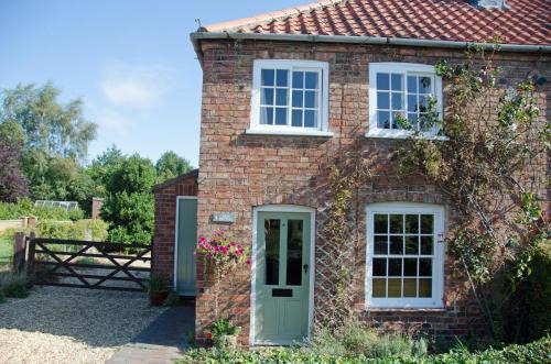 Old Bolingbroke House | 1 Hope Cottage