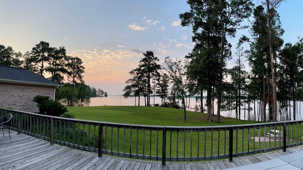 Brookeland House | #1-Lake Front Home