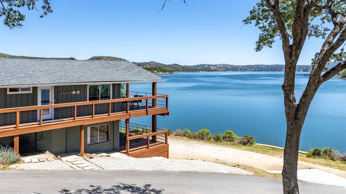 Bradley Cabin | 1. Main House- 2 units in 1 (on private peninsula with dock)