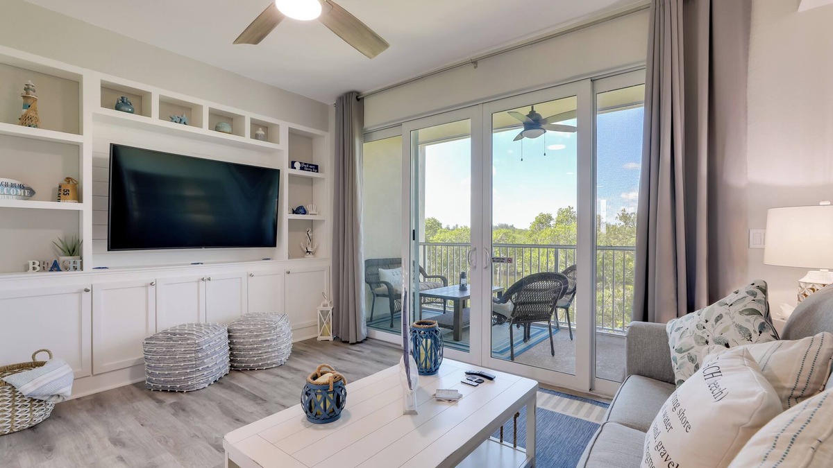 Ruskin House | 1 Mi to Beach: Coastal-Zen Ruskin Retreat!
