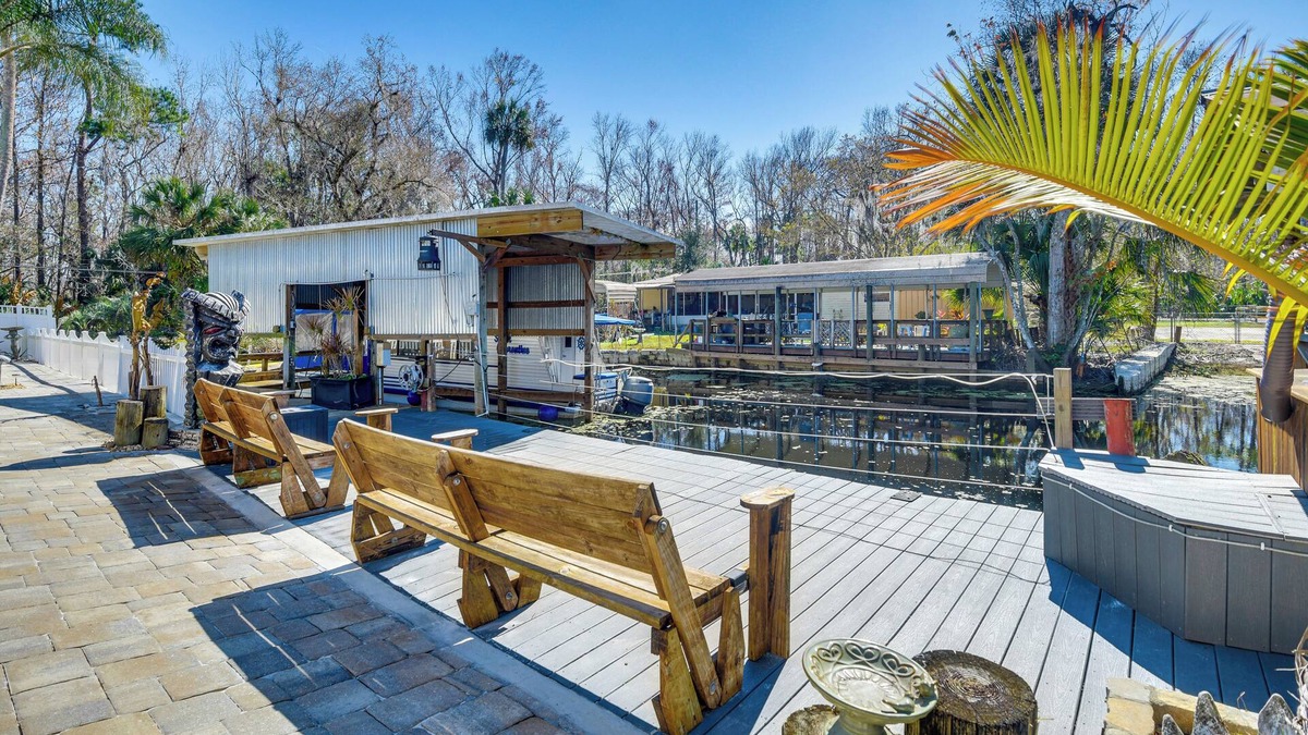 Astor House | < 1 Mi to Boat Ramp: Canal-Front Retreat in Astor!