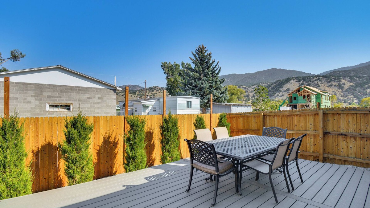 Salida House | 1 Mi to Dtwn Salida: Townhome w/Fenced Yard!