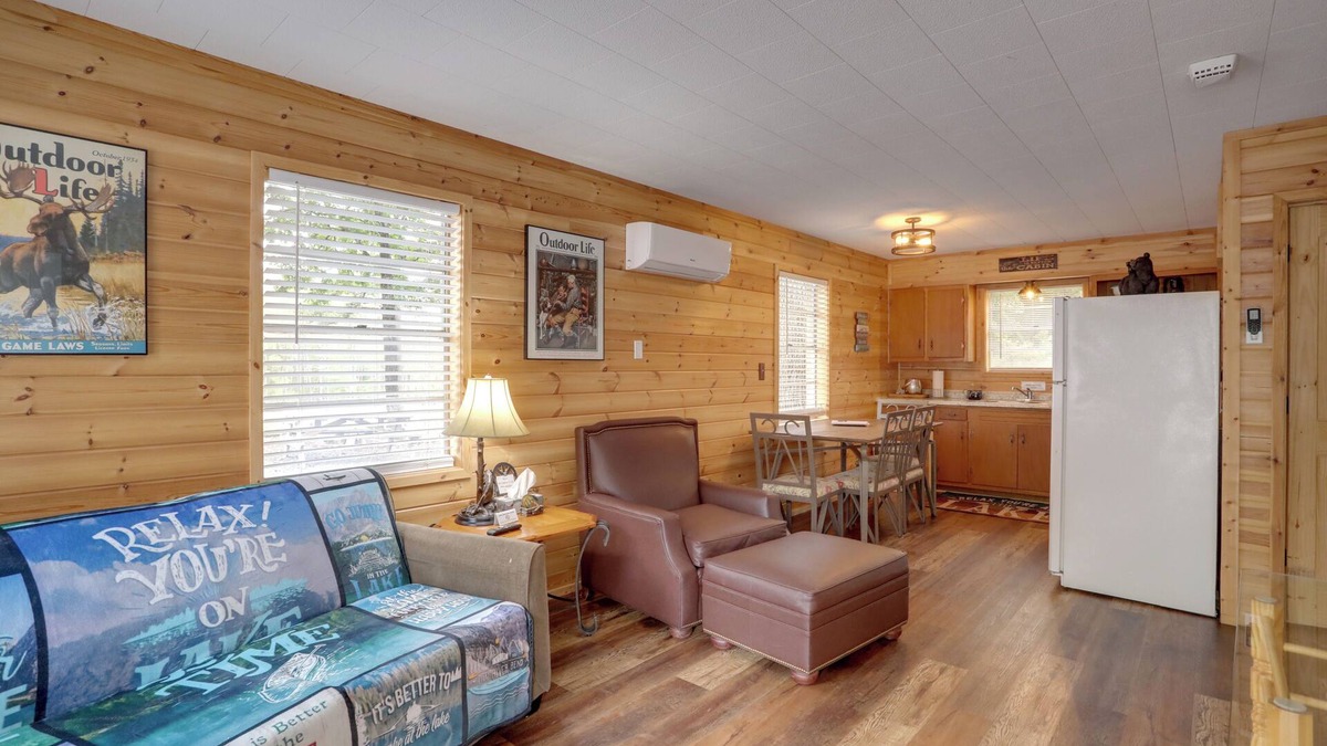 Greers Ferry Cabin | 1 Mi to Greers Ferry Lake: Cabin w/Pool Access
