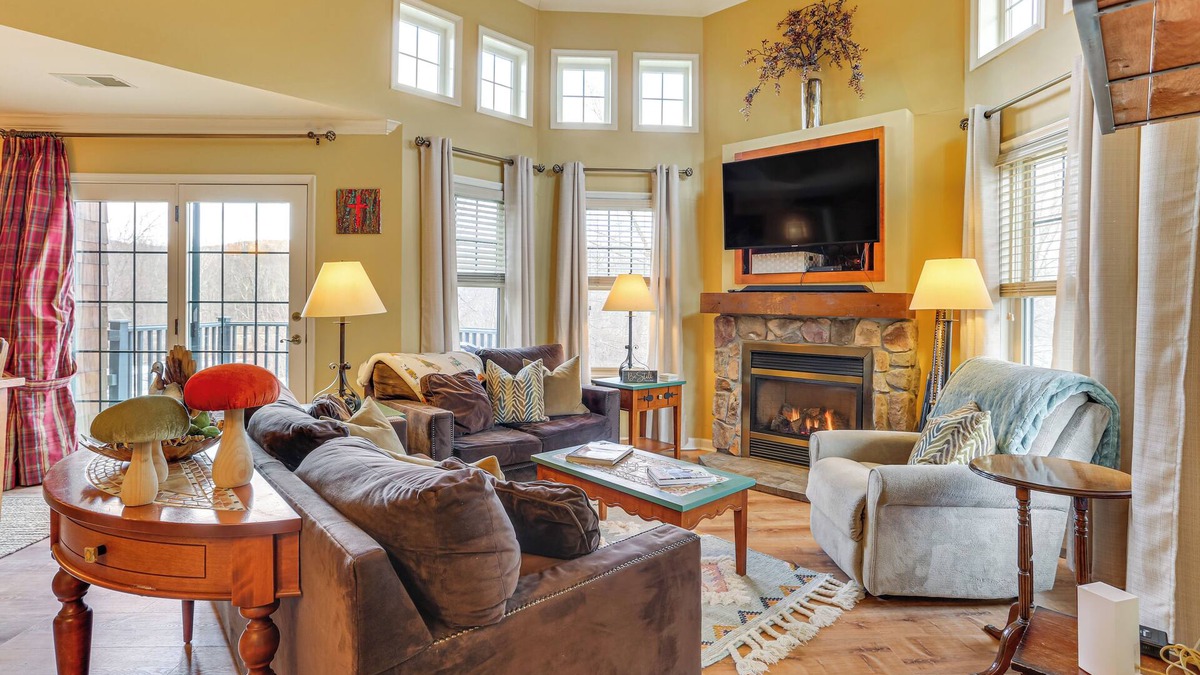 Vernon Condo | < 1 Mi to Mountain Creek Resort: Condo w/Balcony