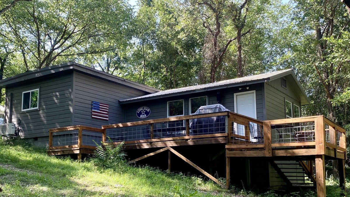 Tia Juana Cottage | 1 mile to Disney. 5 minutes to Grand Lake. Totally remodeled!