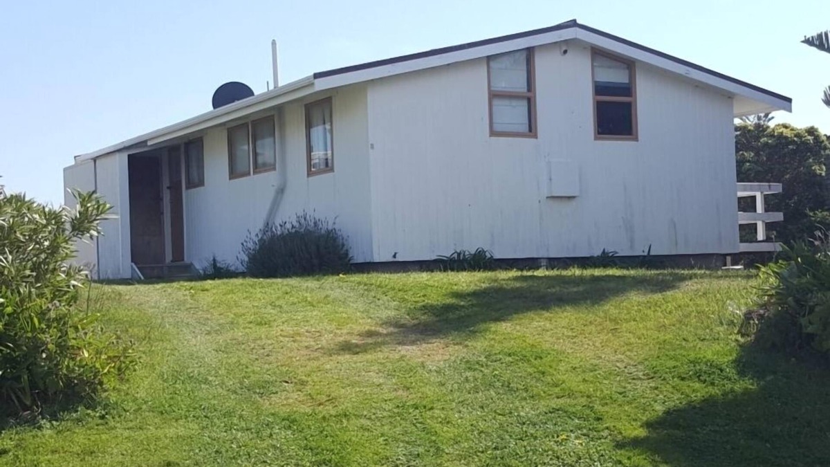 Riversdale House | 1 Minute to Beach - House and Cabins