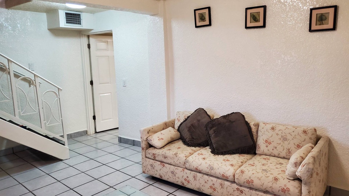 Nogales Apartment | 1 minute to the park and gym.