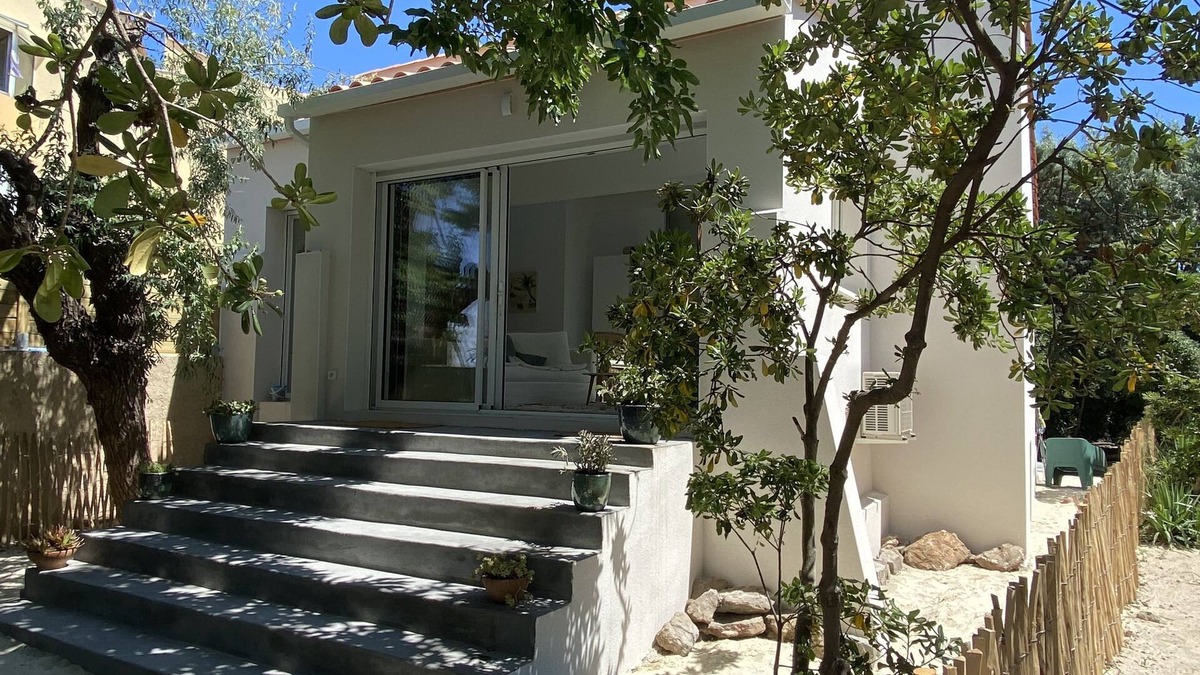 Frontignan House | 1 mn from the beach, charming old fishing cottageeur 60 m2