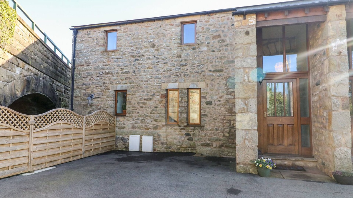 Carnforth Cottage | 1 NETHERBECK BARN, pet friendly, with a garden in Carnforth