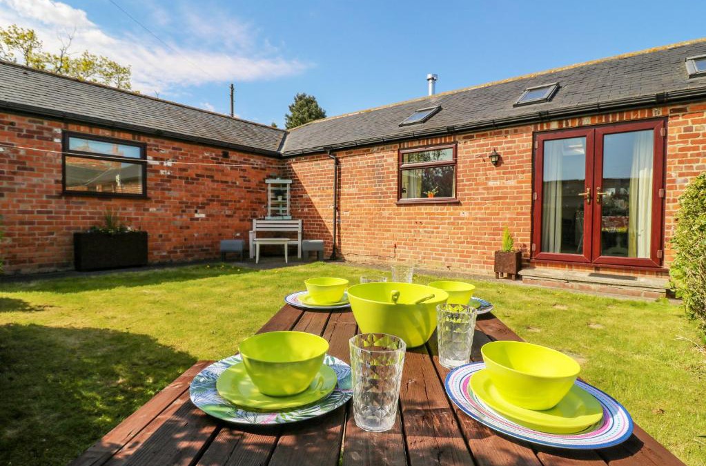 Ryther House | 1 Pines Farm Cottages