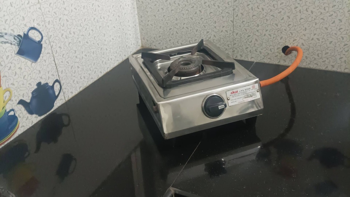 Pune Apartment | 1 RK Air Conditioned Furnished Unit Near Pune Airport