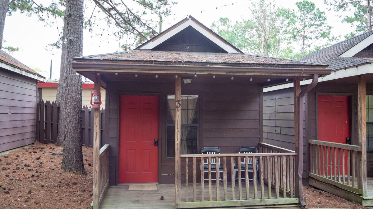 Ramer Apartment | 1 rm cabin, shared bth house, at Kick Back Ranch.