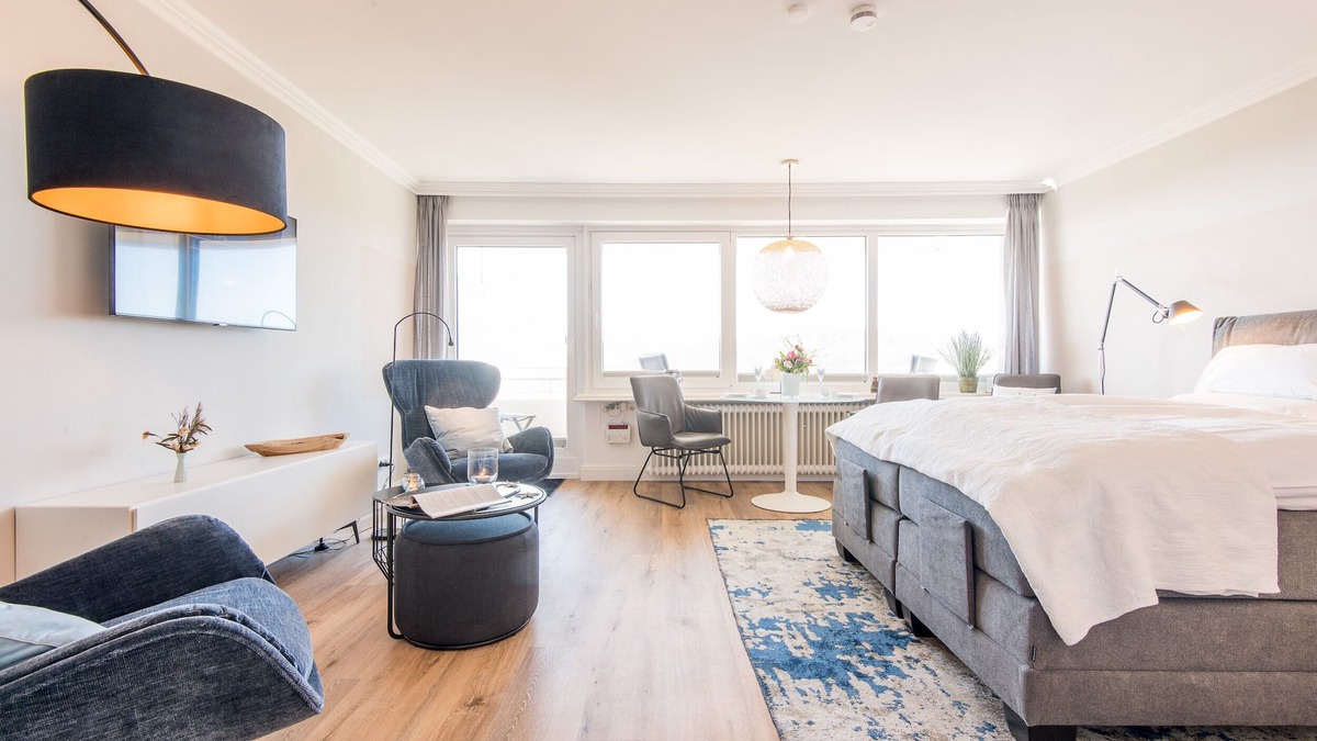Wenningstedt-Braderup Apartment | 1-room apartment with direct sea view and approx. 40 m², for up to 2 people