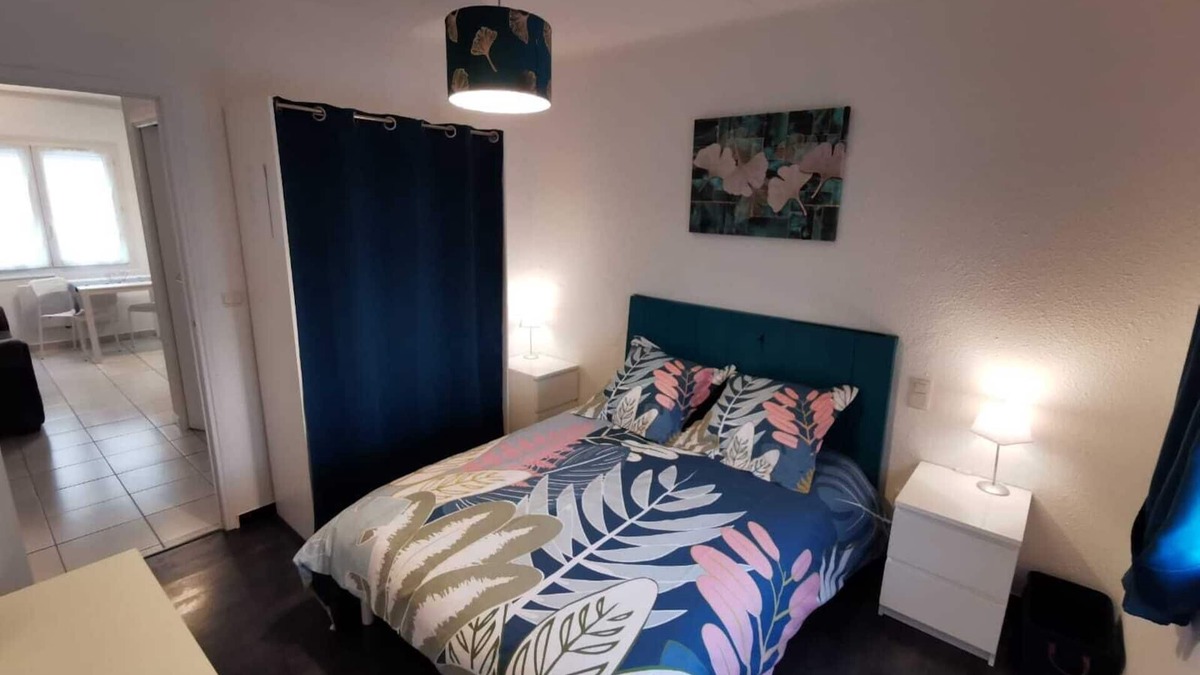 Balaruc-les-Bains Apartment | 1-room apartment for spa guests and vacationers