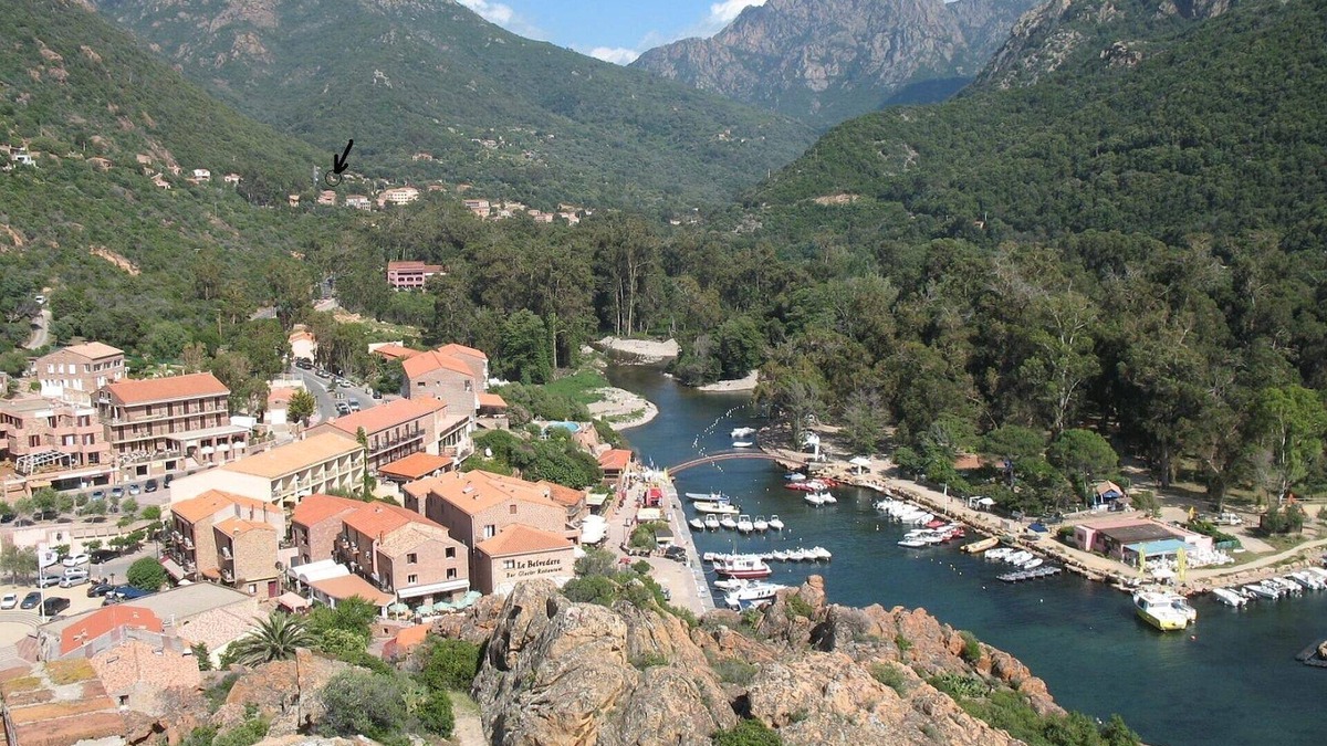 Porto Apartment | 1-ROOM APARTMENT IN A HOUSE IN THE HEART OF PORT GULF