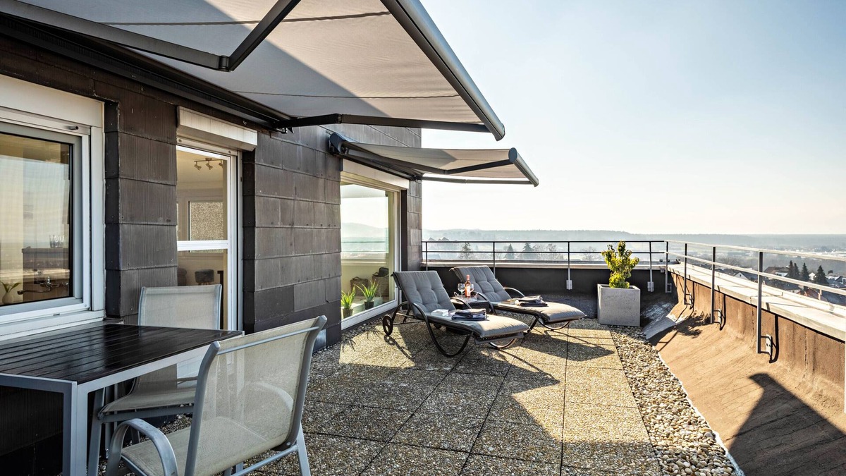 Bechlingen Apartment | 1 room penthouse with big roof terrace and unique lake and mountain view