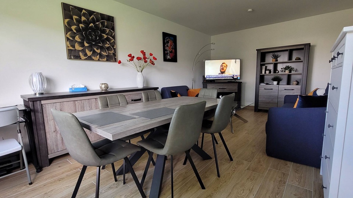 Ronchin Apartment | 1 Star Furnished Holiday Accommodation