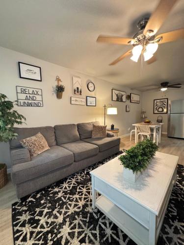 Old East Dallas Apartment | 1 STATE FAIR l DT Dallas l FIFA READY l Staycation 1Bd1Ba