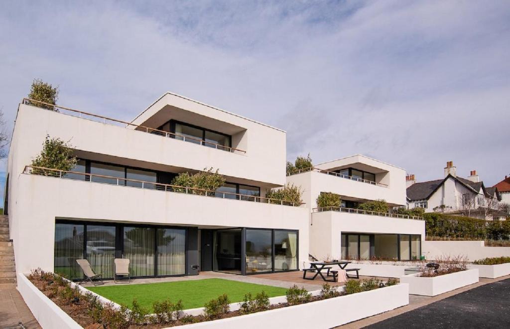 St Abbs Apartment | 1 The Bay - Stunning contemporary flat on the Scottish coast