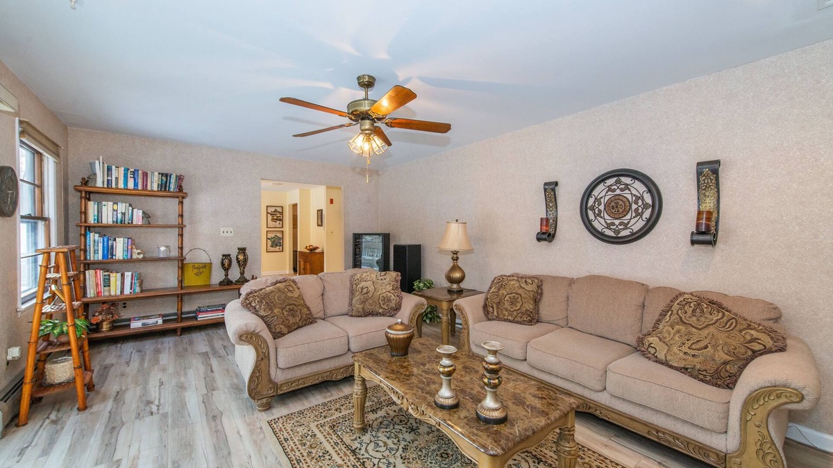 Morris Plains House | #1 town in NJ Ranked by Money Magazine, Heart of historic Morris County