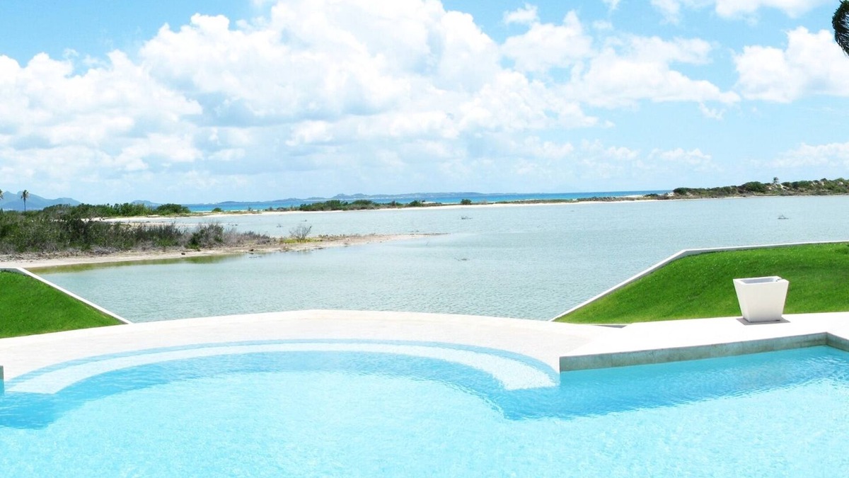 Cove Bay Villa | 10,000sq ft Villa- 5 Suites, Infinity Pool, West End!