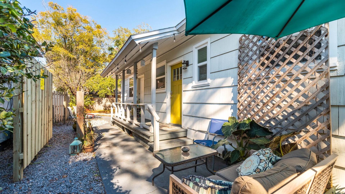 Southbank Apartment | 10/10 location, perfectly appointed and endless charming. You’ll fall in love!