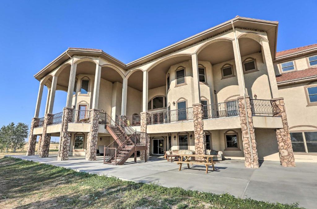 Hudson House | 10 Mi to Barr Lake State Park Home with Mtn Views