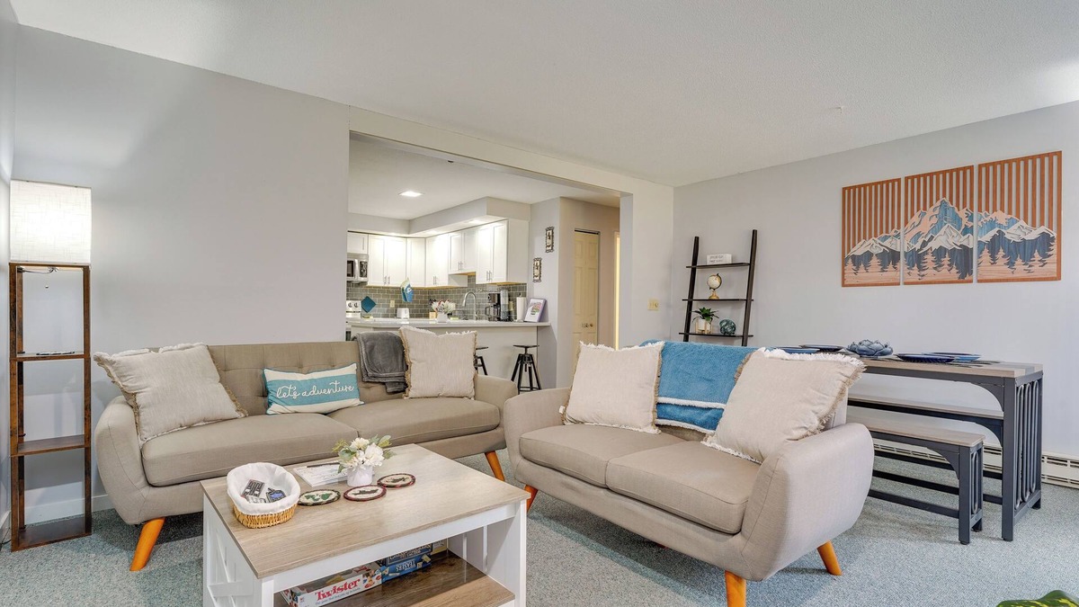 Mendon Condo | 10 Mi to Killington Resort - Four Season Retreat!