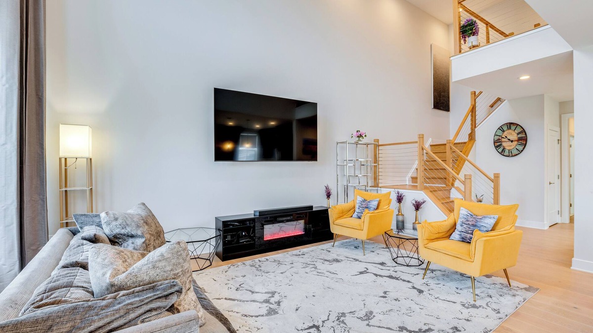 Rockaway House | 10 Mi to Morristown: Stylish Home Near Trails!