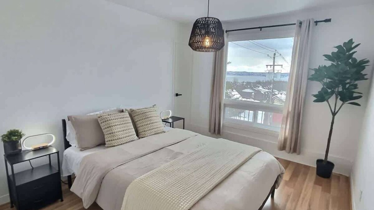 Quartier 5-4 Apartment | 10 min Centre Ville 2CH